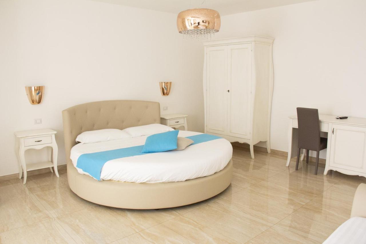 B&B Imperial Exclusive Rooms & Breakfast Porto Cesareo Buitenkant foto