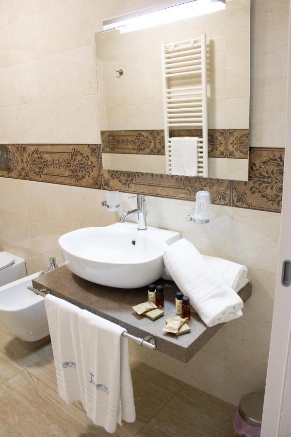B&B Imperial Exclusive Rooms & Breakfast Porto Cesareo Buitenkant foto