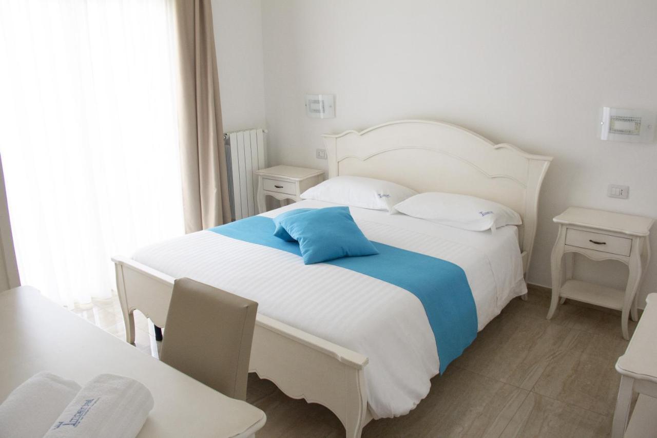 B&B Imperial Exclusive Rooms & Breakfast Porto Cesareo Buitenkant foto